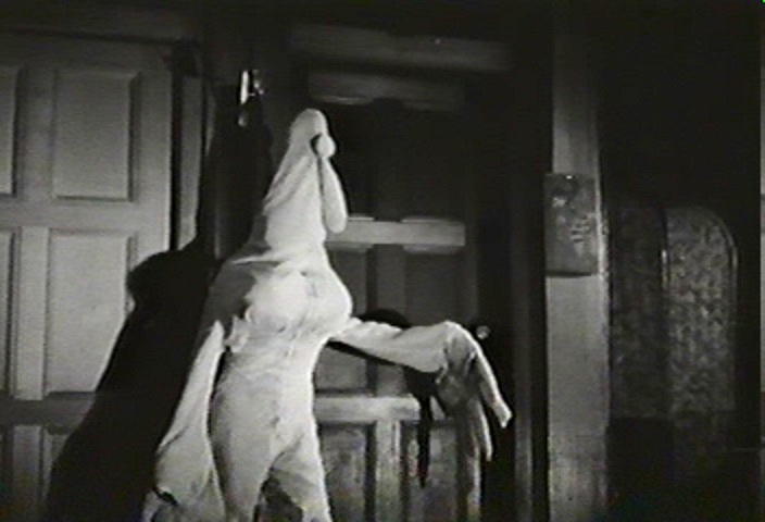 “A cedar panelled billiard room”: Suite 2, 1960 Robson St.&nbsp;(1947)